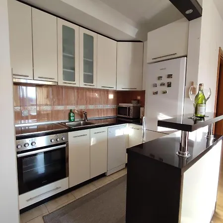 Apartman Ana *